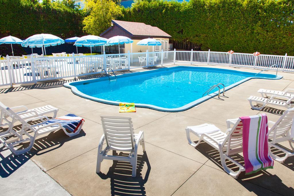 Hotel Le Floral Sherbrooke Luaran gambar