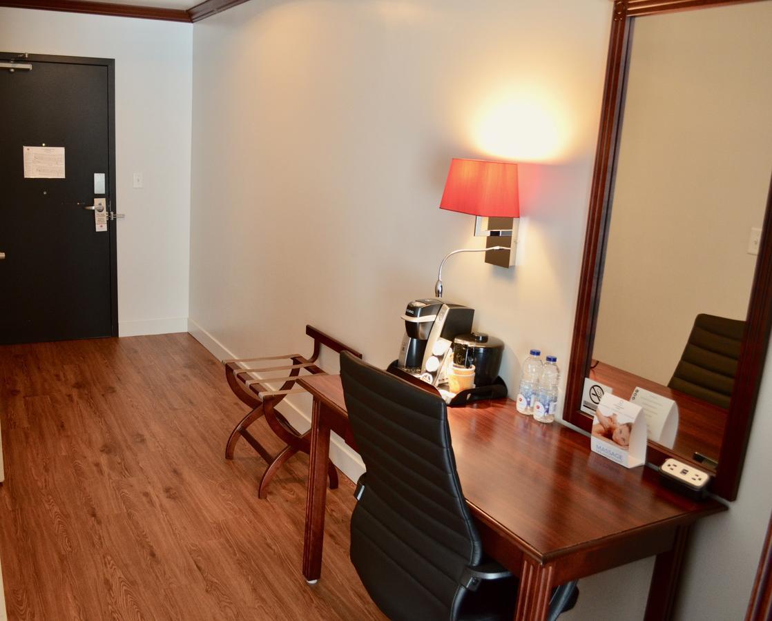 Hotel Le Floral Sherbrooke Luaran gambar