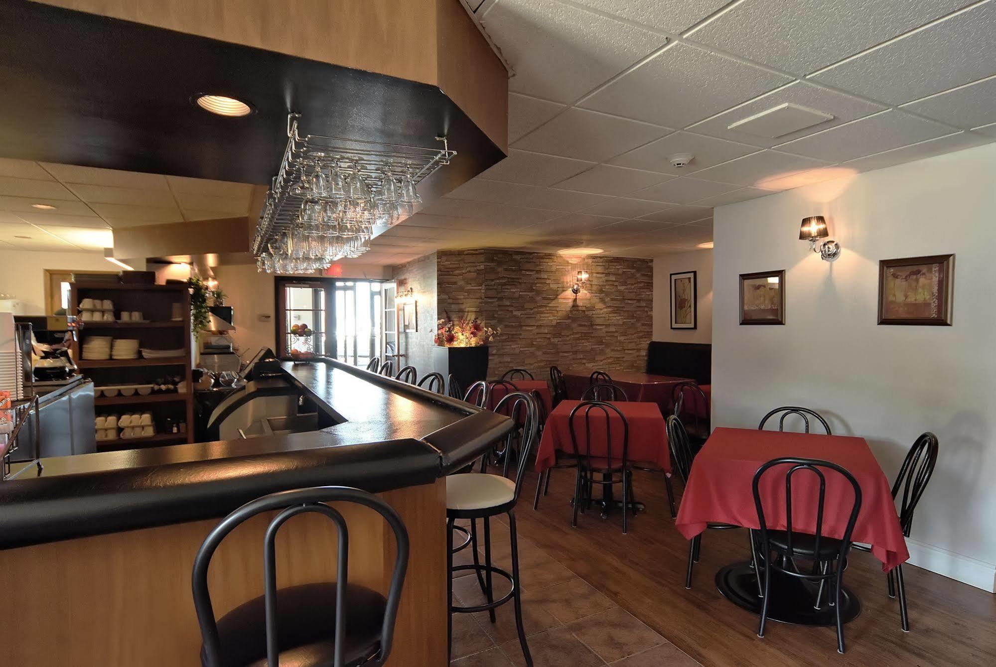 Hotel Le Floral Sherbrooke Luaran gambar